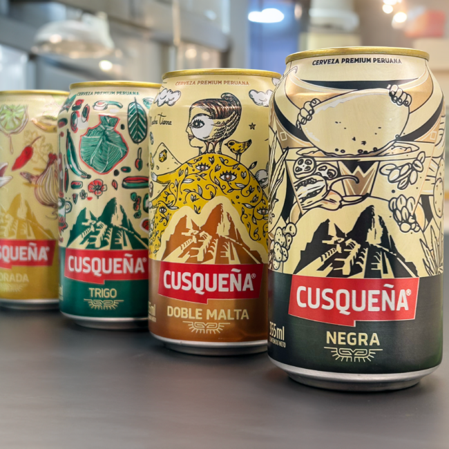 Latas de edición limitada para Cusqueña. Por Fito Espinoza, Laura Cuadros, Eduardo Tokeshi y Fiasco.